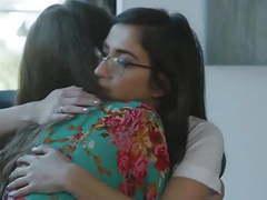 KiloTube presents: Girl kiss