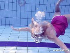 KiloTube presents: Proklova takes off bikini and swims under water