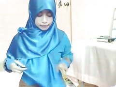 KiloTube presents: Satin hijab 1