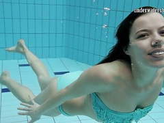 KiloTube presents: Gazel podvodkova underwater naked beauty