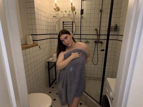 KiloTube presents: Watched his stepsister and fucked her right in the shower
