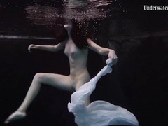 KiloTube presents: Balletic underwater swimming with a teen beauty